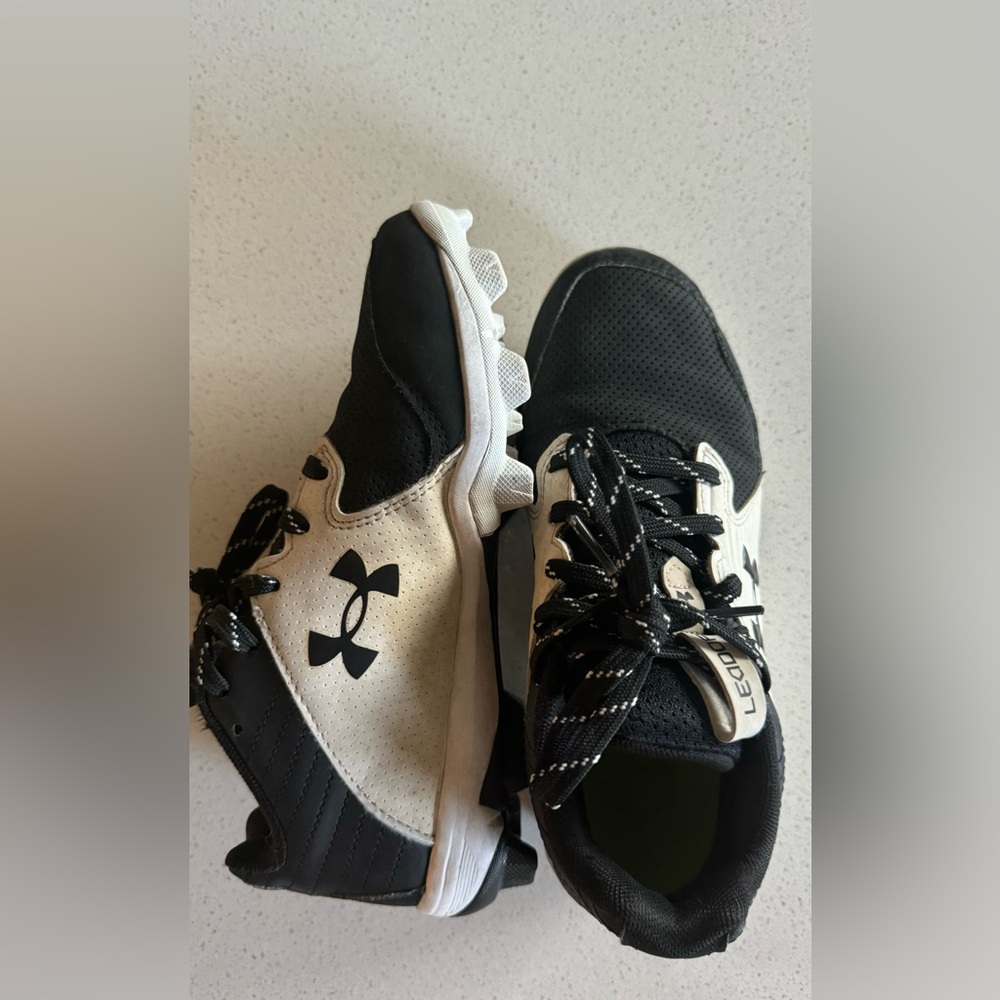 Under Armour Youth Baseball Cleats- Leadoff